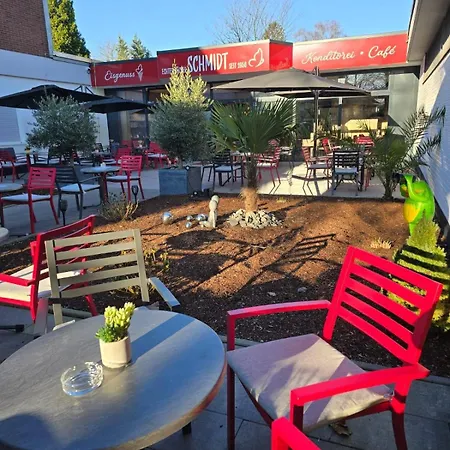 Rheinaue Apartment *